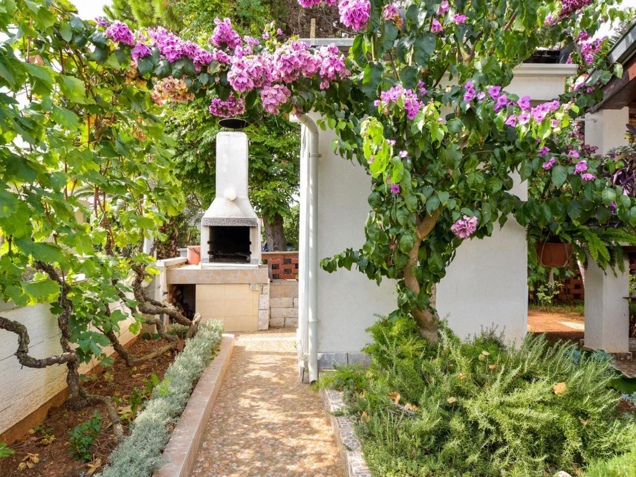 Apartment Mira-1 By Interhome Vir Exterior foto